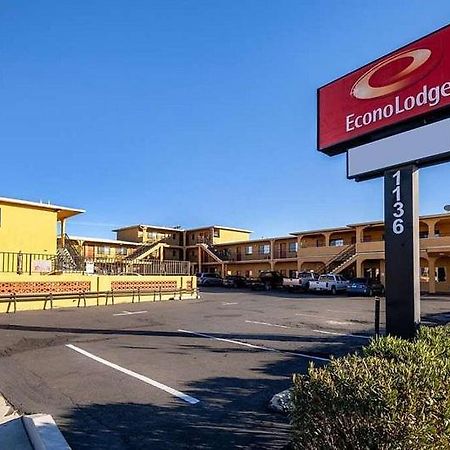 Econo Lodge University 土桑 外观 照片